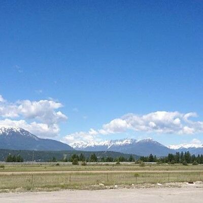 The Kanata Inns Invermere Exterior photo